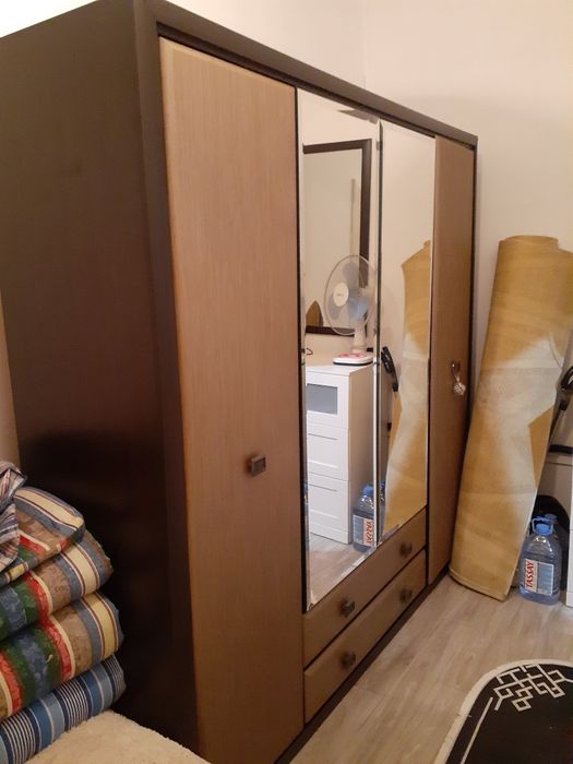 Спальный гарнитур