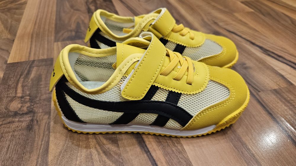 Кроссовки летние