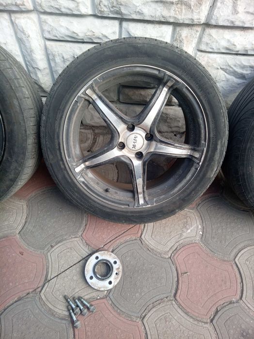 17 4х100 лети джанти MVK с гуми