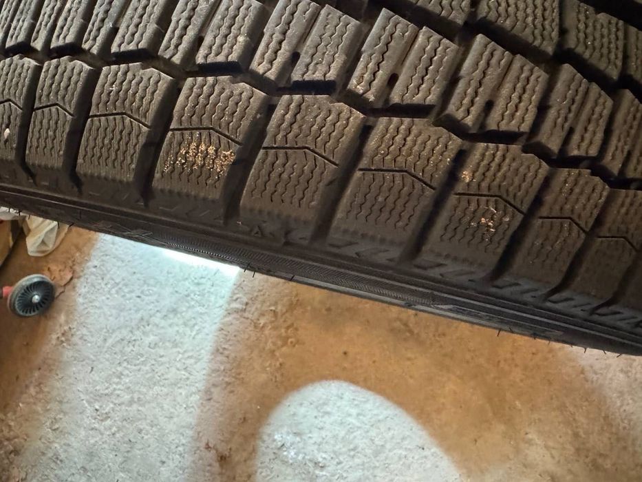 Зимние автошины Dunlop Япония для Tesla model 3