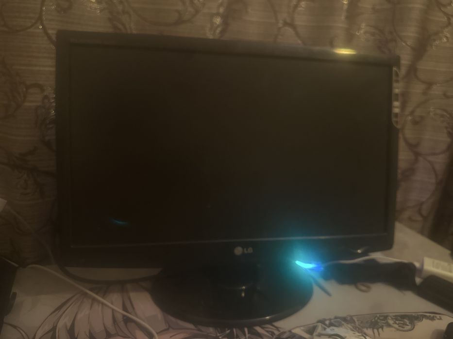Lg flatron w2243s
