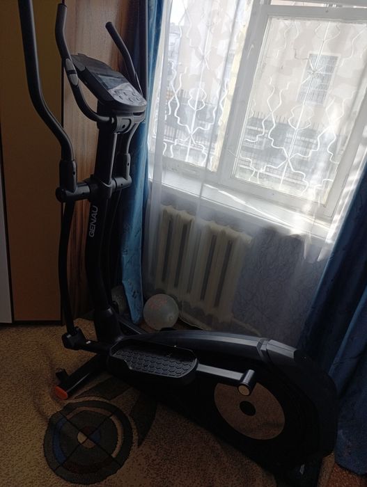 Элептический тренажёр