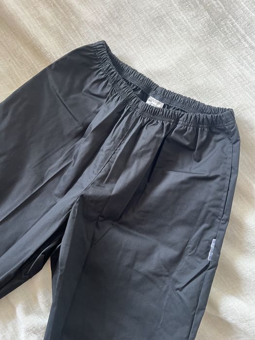 Costum medical Dr. In unifmroa negru