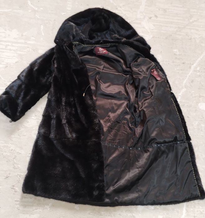 Шуба норковая. .