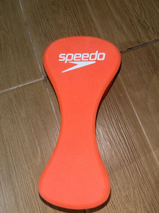 Продавам оборудване за плуване!!