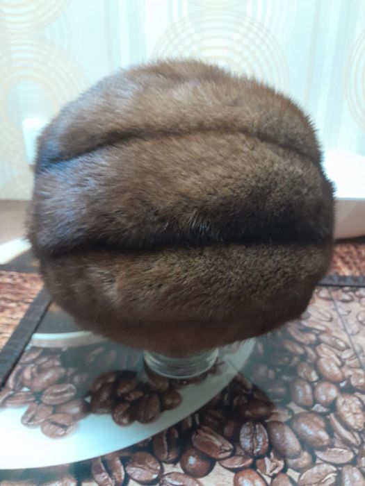 Продам норковую шубу, шапки