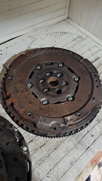 Kit ambreiaj 1.0 TCe – 6 Trepte – Dacia  Cod 12310074R