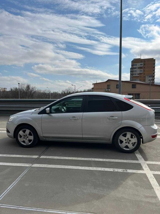 Vand Ford Focus Hatchback M1