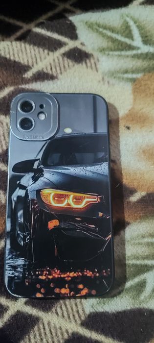 Айфон 11 в отлично състояние