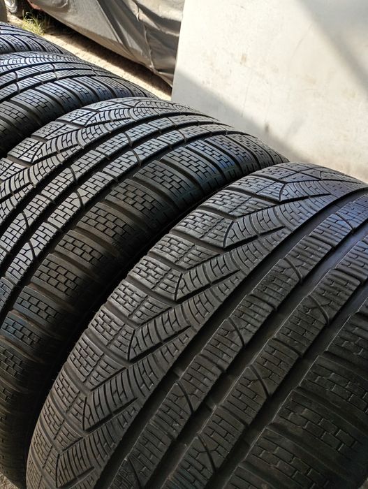 Почти нови 4бр 255/35/19 Pirelli WS240 МО dot3917