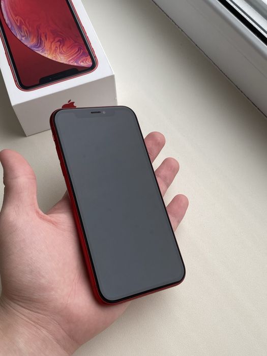 Продам iPhone XR  АКБ 76%