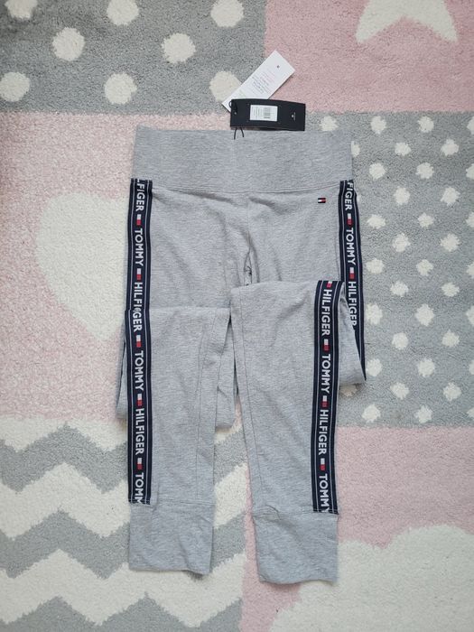Colanti Tommy Hilfiger Xs, noi