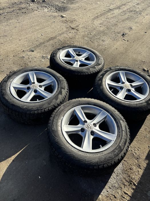 Продам комплект резины с дисками