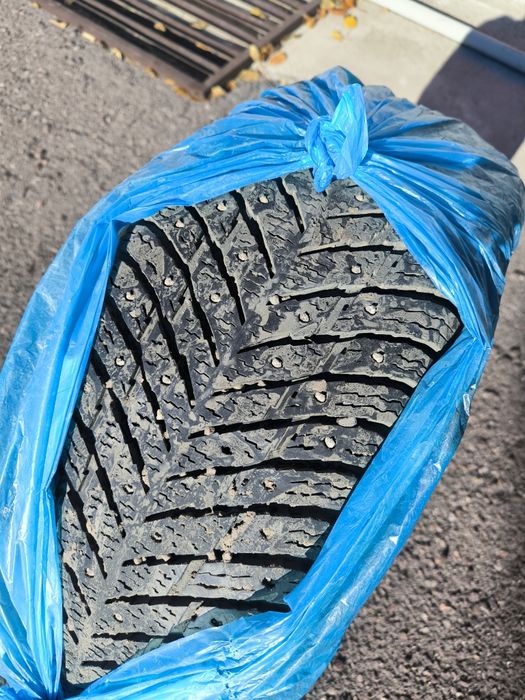 Продам зимние шины