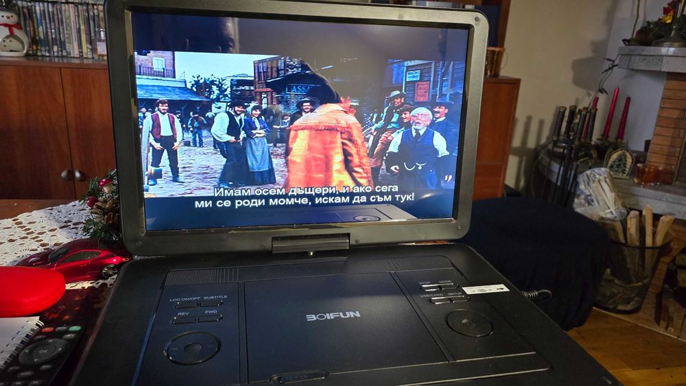 Продавам Двд плейър, нов, гаранционен