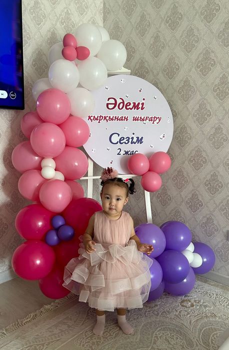 Сдам на сутки мольберт.