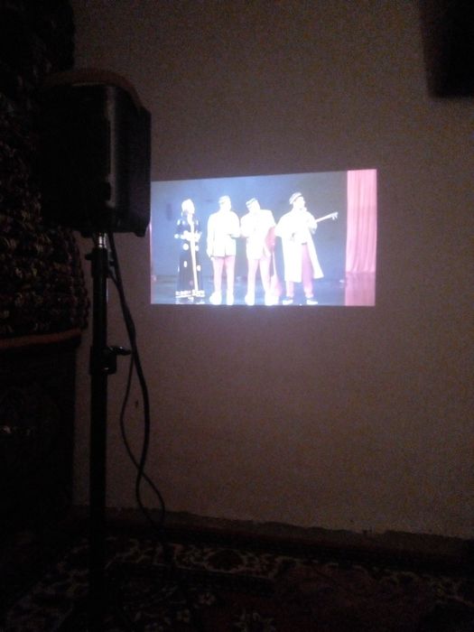 Proektor yangi rassiyadan kelgan