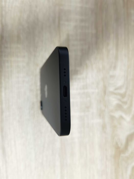 Apple iPhone 16e