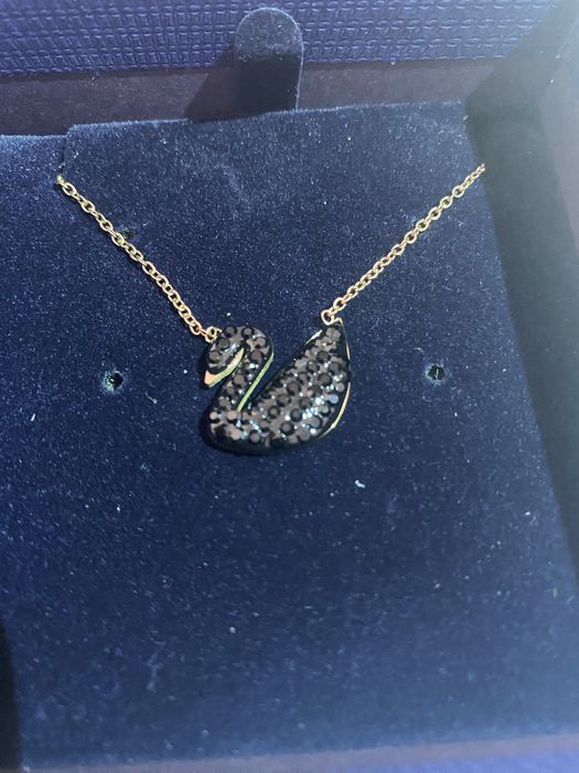 Lantisor / Colier / Pandantiv Swarovski Iconic Swan Black