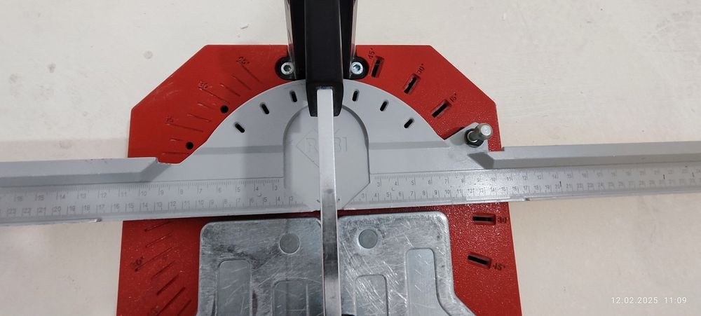 Продам кафелерез RUBY 93cм