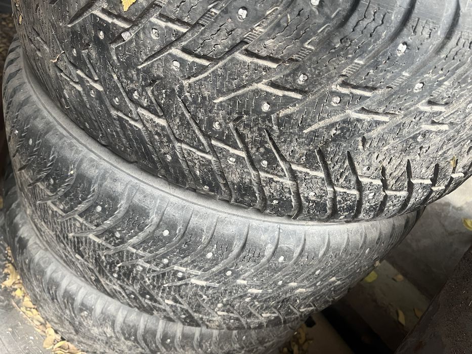 Продам 4 болона зимних