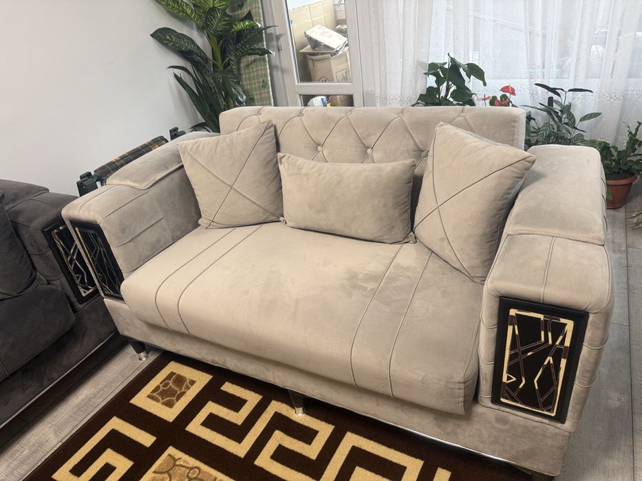 Дивани и кресло 3+2+1