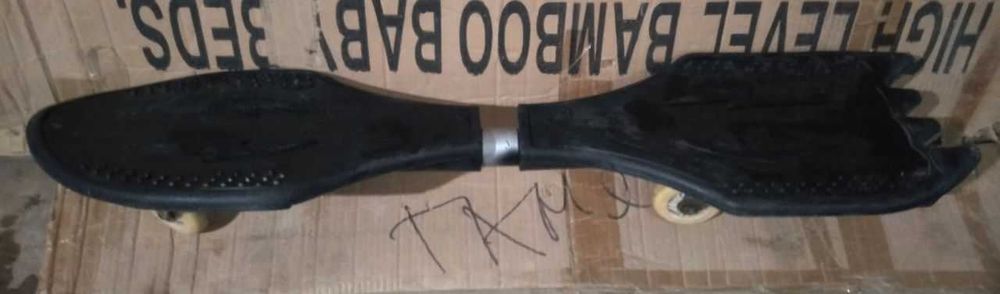 продам скейтборд (роллерсерф)