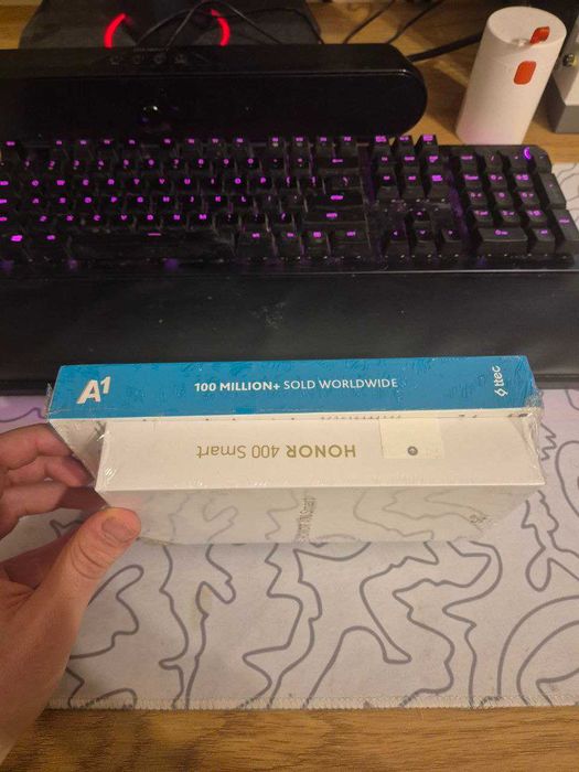 ЧИСТО НОВ Honor 400 Smart 5G (Gold)–Запечатан + Power Bank