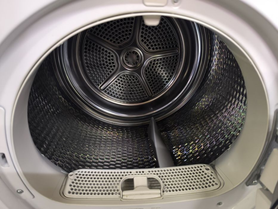 Сушилня Siemens IQ 700 - WT47W5W0 - 8кг. термопомпа клас А+++