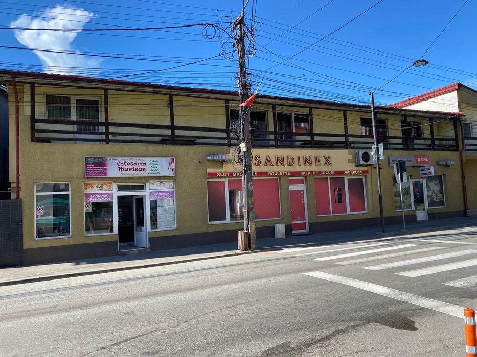 De inchiriat spatii comerciale Năsăud zona centrala spatiu comercial