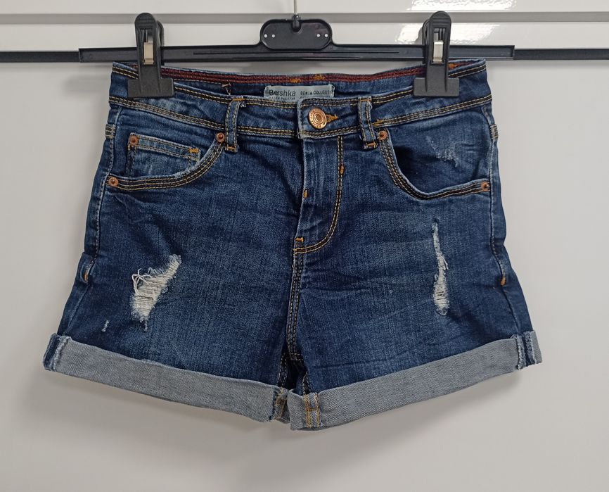 Bershka къси дамски  дънкови панталони