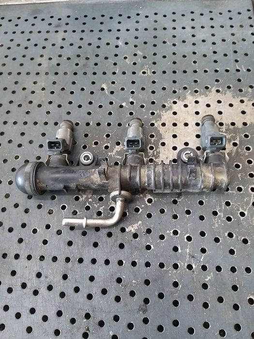 Rampa cu injectoare 1.0 b opel corsa c 0280151075 1928404259 0280155965
