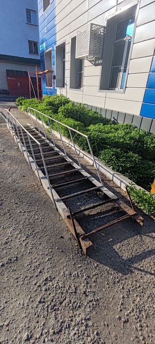 Лестницы металлические