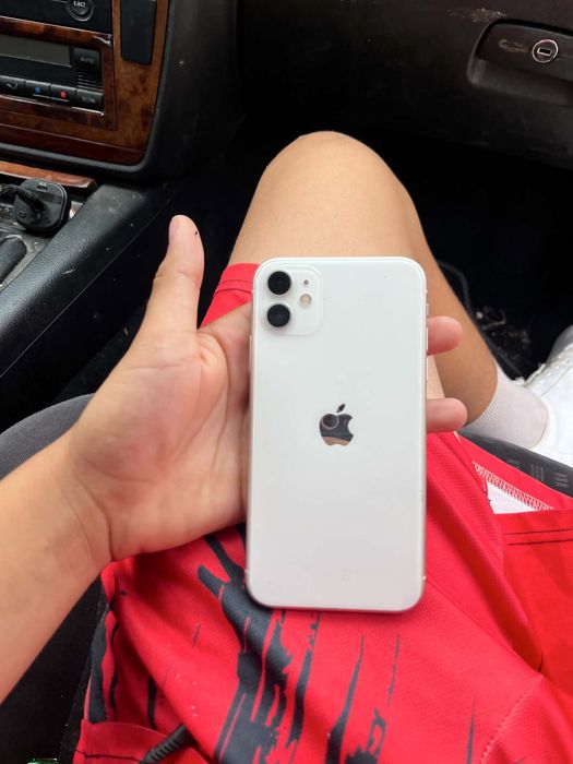 Dau la schimb ipone 11