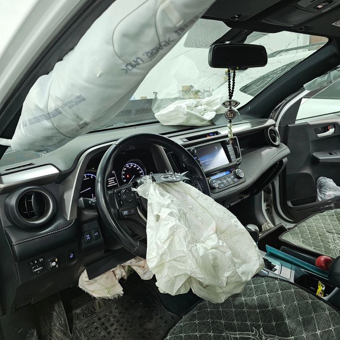 Перетяжка реставрация салона панели торпедо потолка руля ремонт ...