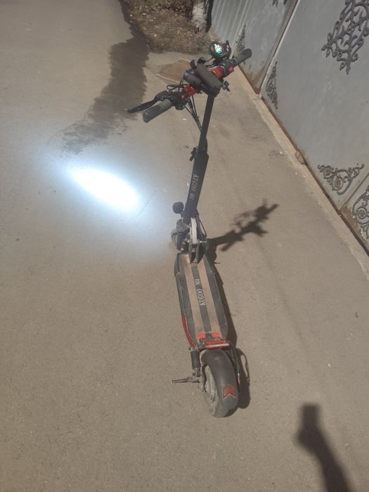 Куго м 4  электросамокат