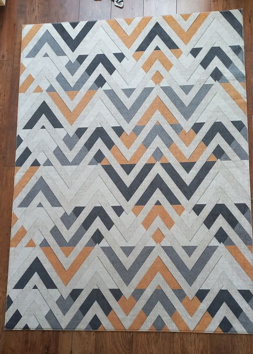 Covor antiderapant 130x180 modern -Tg Mures