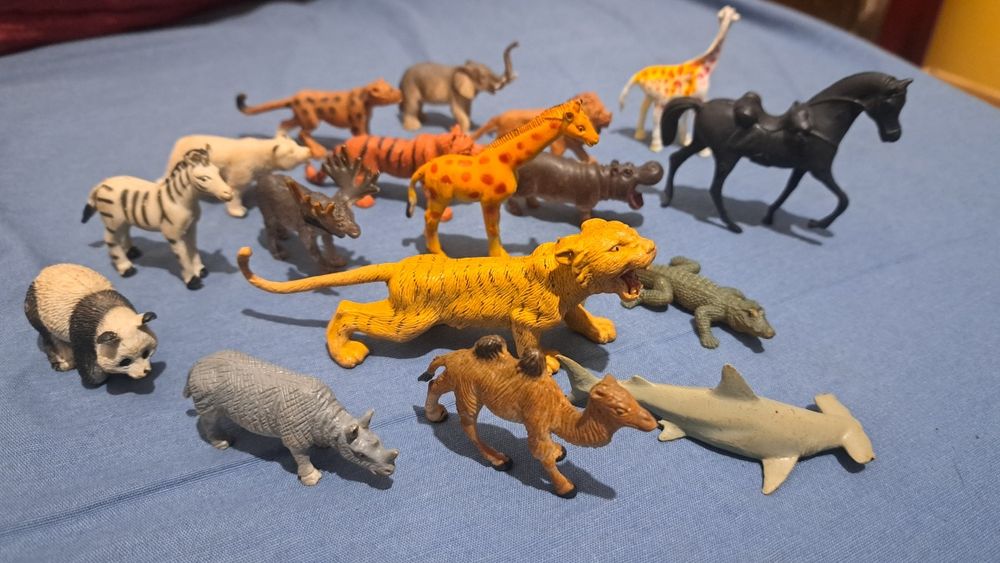 Lot figurine animale