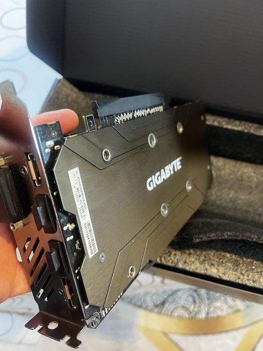 Видеокарта Gigabyte gv-rx580 8gb