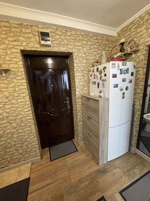 Vand apartament 2 camere