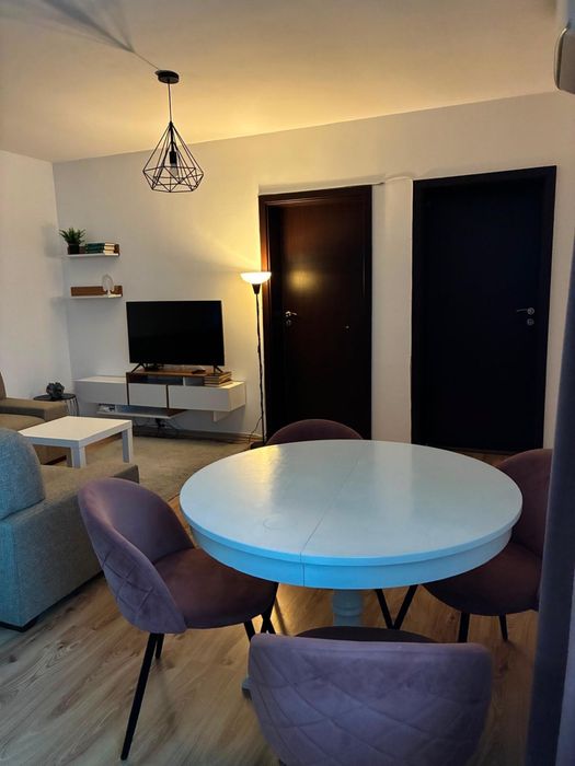 Proprietar inchiriez apartament strada Tineretului Floresti
