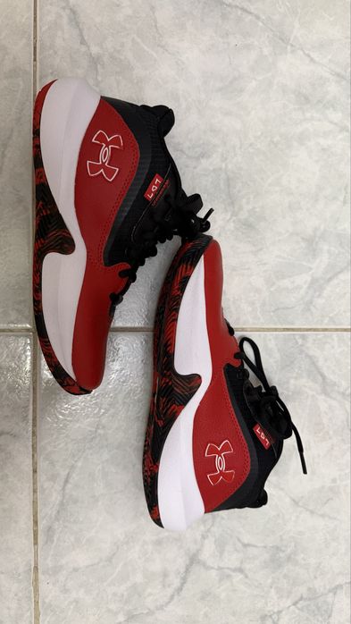 Pantofi sport copii Under Armour UA GS Lockdown 7 marime 36.5