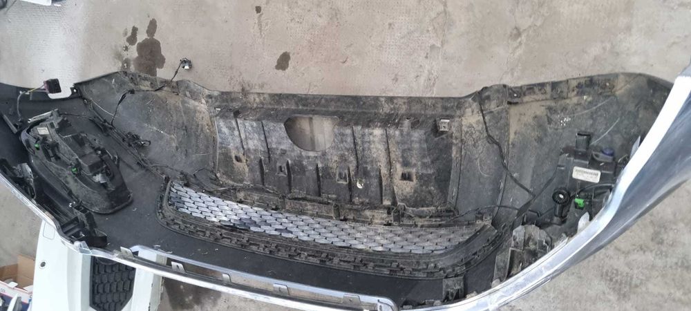 Bara fata completa Land Rover Discovery Sport L550 2015 - 2019 neagra