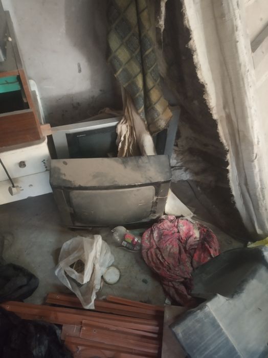 Televizor ishlamiydi lekin usta koʻrmagan shekil. Sovetiskiy