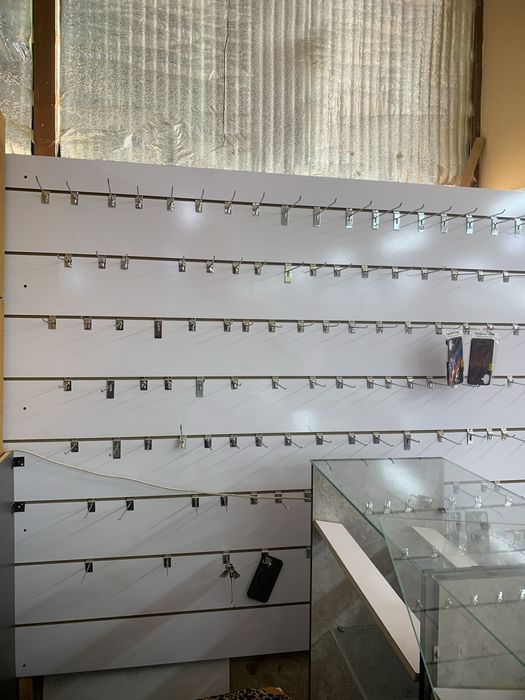 Doʻkon uchun stilyaj mebeli