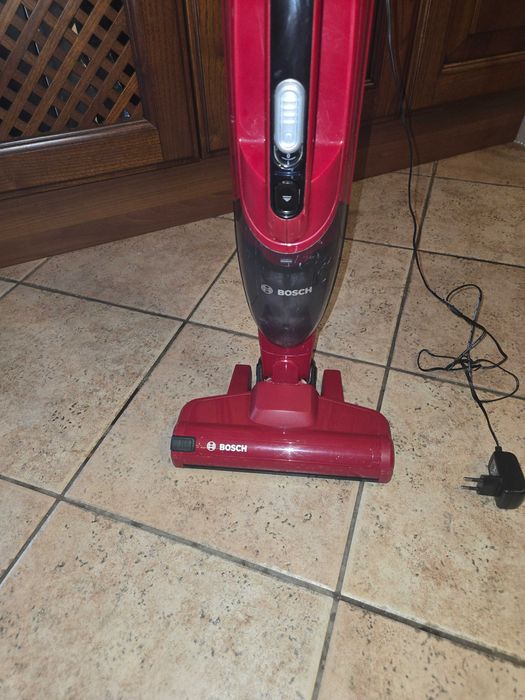 Прахосмукачка безкабелна Bosch serie 2