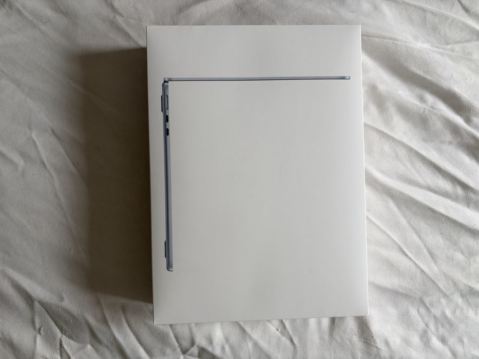 Оферта! Macbook Air 2025 M4, 13 inch