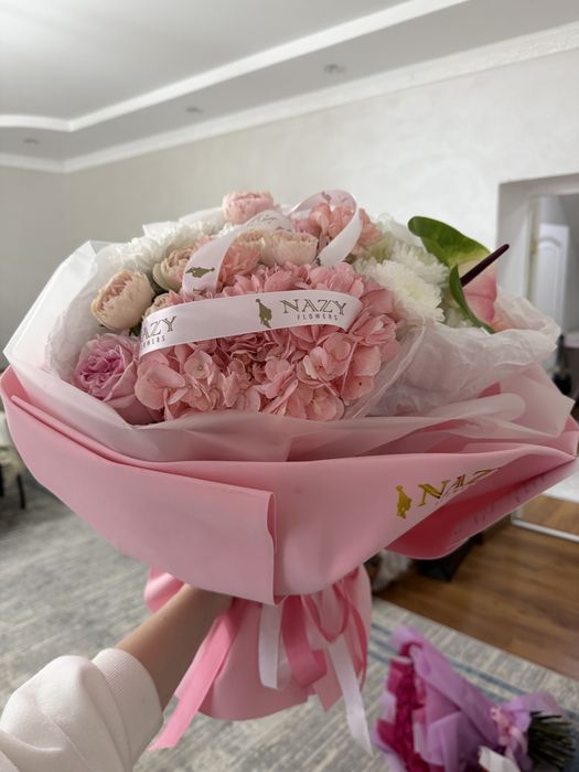 Продаем срочно цветы новые