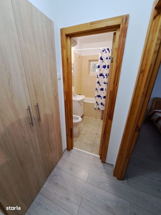 Apartament cu 2 camere semidecomandate, Centru