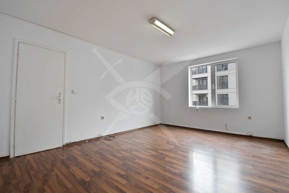 Тристаен апартамент в жк. Манастирски ливади № 92257